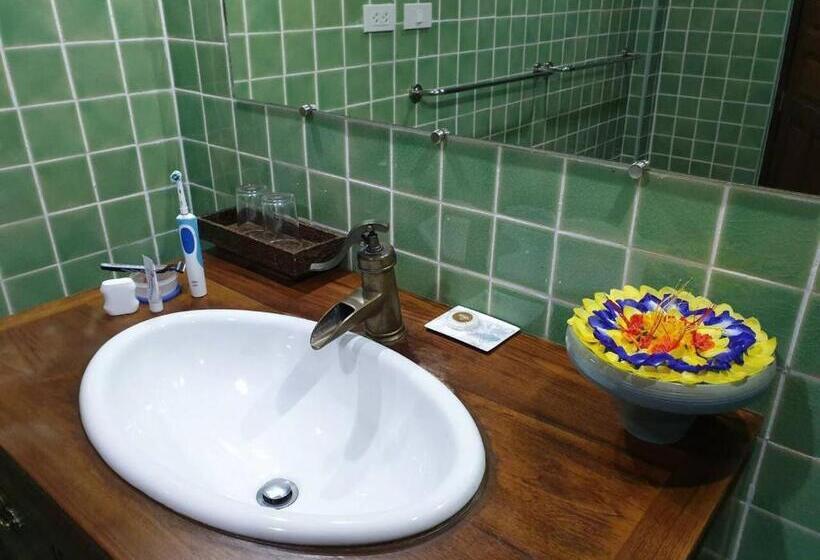 Quarto Estandard Vista Montanha, Billion Views Khaosok Homestay