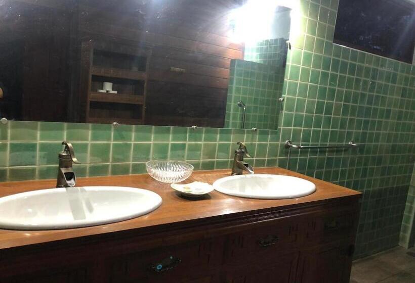 Casa 2 Dormitórios, Billion Views Khaosok Homestay