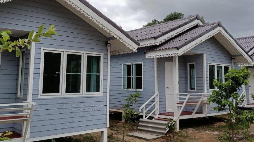 오두막, King Fa House