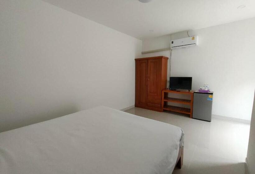 디럭스 스튜디오, King Fa House