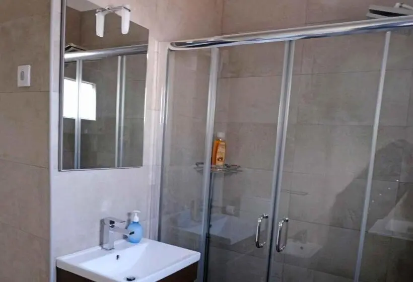 ２ベッドルームアパートメント, Matriz Guest House