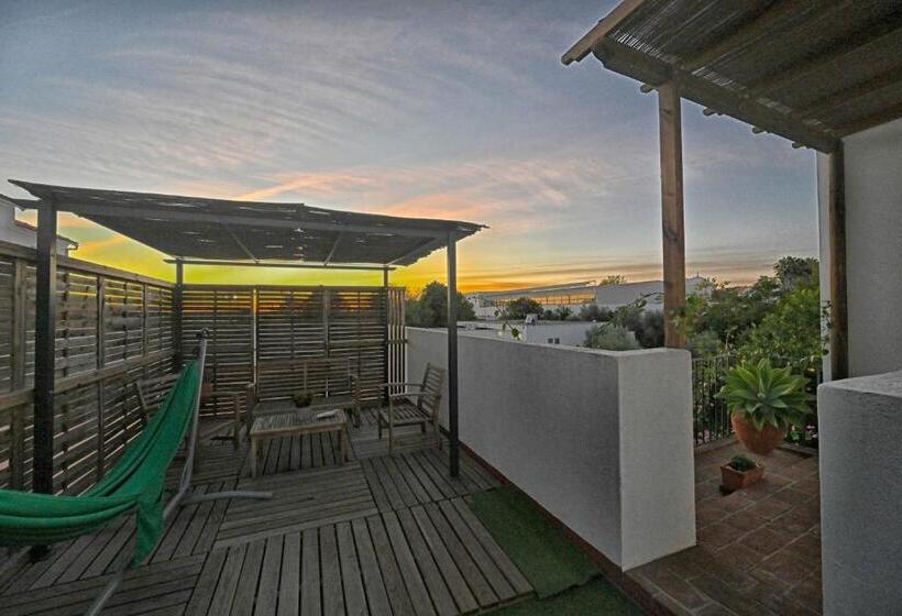 آپارتمان 1 خوابه با تراس, Matriz Guest House