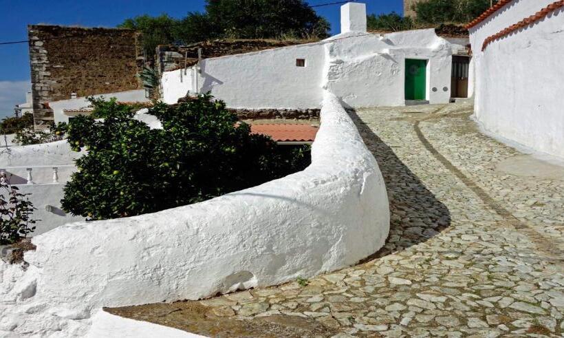 آپارتمان 1 خوابه با تراس, Matriz Guest House