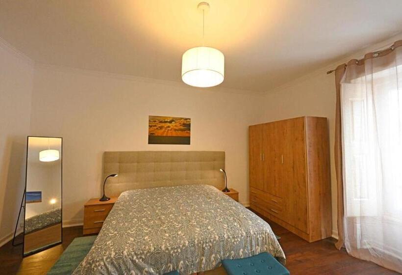 آپارتمان 2 خوابه, Matriz Guest House