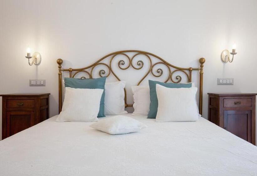 غرفة قياسية رباعية, Villa Le Murelle