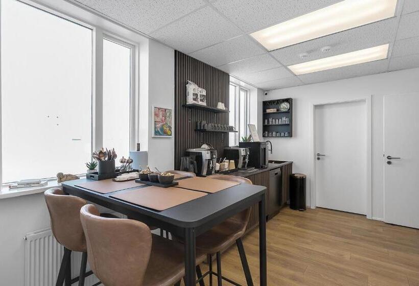 Orta Banyolu Üç Kişilik Standart Oda, Bank Guesthouse