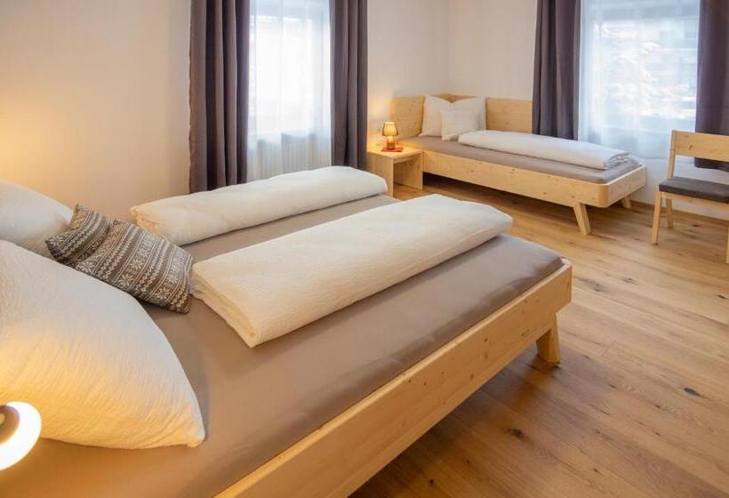 舒适三人间, B&b Frühlingsheim