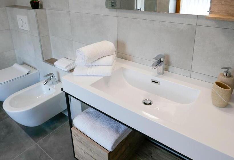 غرفة كومفورت ثلاثية, B&b Frühlingsheim