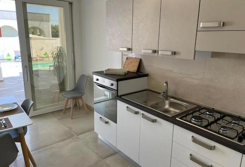 דירת חדר נוף לבריכה, Elite Luxury Residence