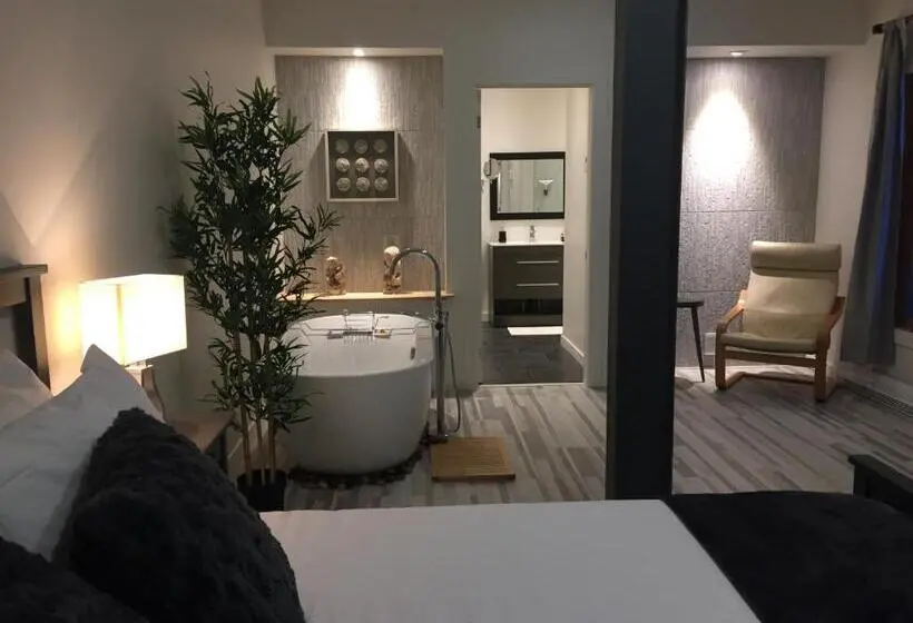 スーペリアスタジオ, La Bohème   Bed & Breakfast