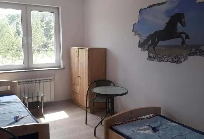 庭の見える１ベッドルームアパートメント, Pension Nele Für Monteure Nahe Berlin