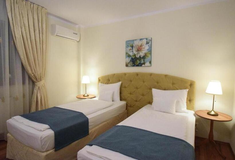 标准工作室, Cabrio Apart