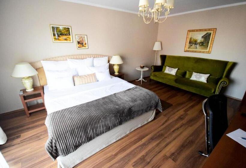 标准工作室, Cabrio Apart