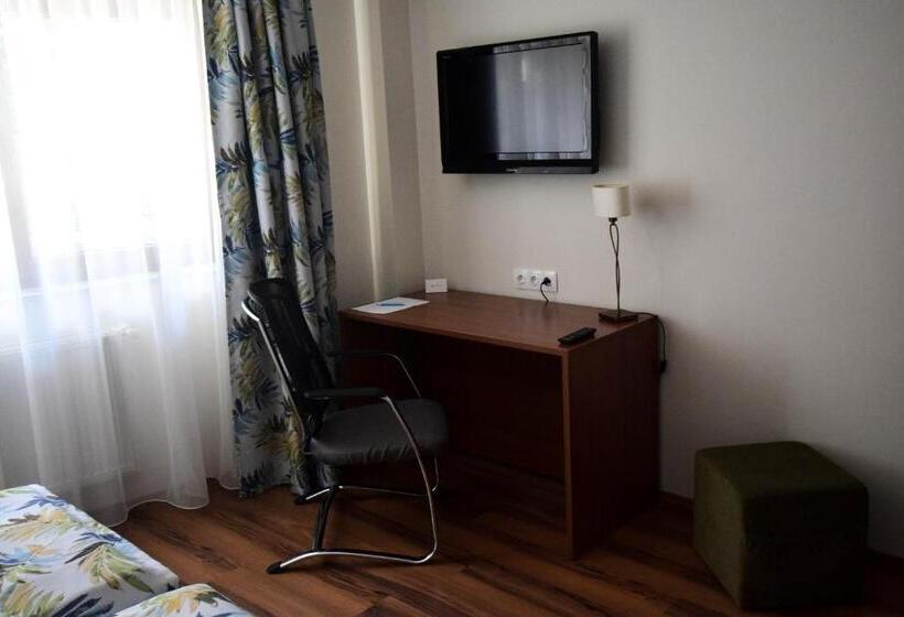 标准工作室, Cabrio Apart