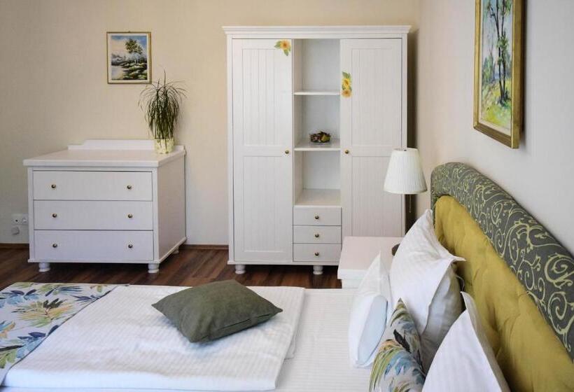 标准工作室, Cabrio Apart