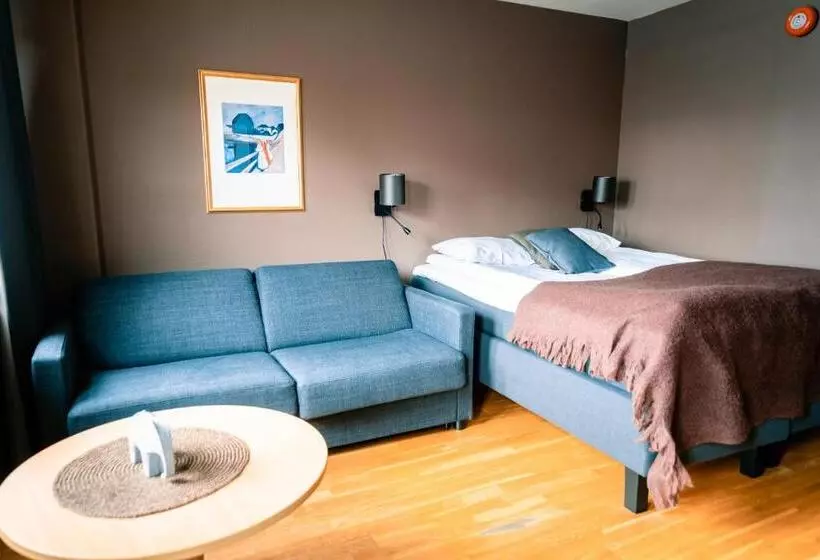 اتاق اکونومی, Canyon Hotell