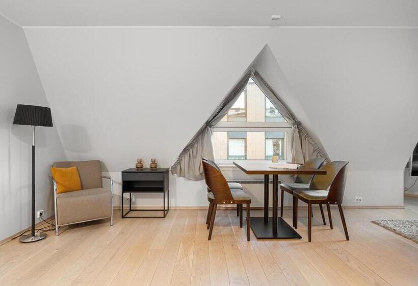 침실 1개 디럭스 아파트, Enter City