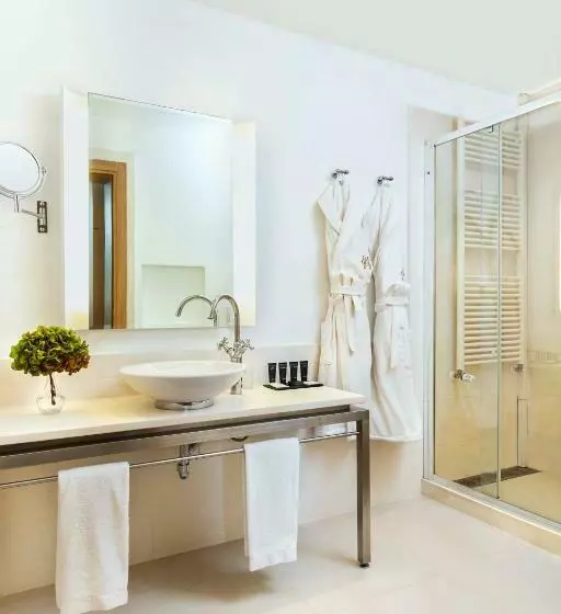 اتاق سوپریور با چشم‌انداز دریا, Grand Hotel Alassio Beach & Spa Resort