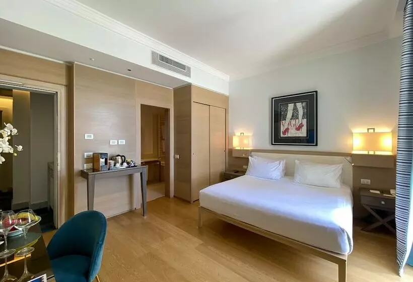 اتاق سوپریور با چشم‌انداز دریا, Grand Hotel Alassio Beach & Spa Resort
