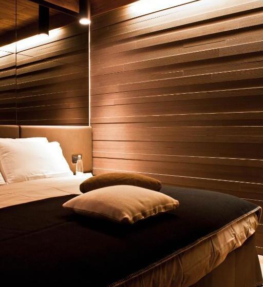 سوییت جونیور, Alexander Charme