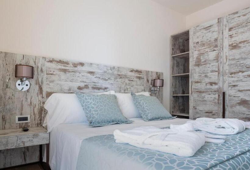 شقة غرفة واحدة, Ambassador