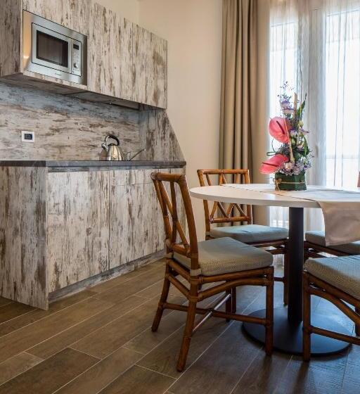 شقة غرفة واحدة مطلة على البحر, Ambassador