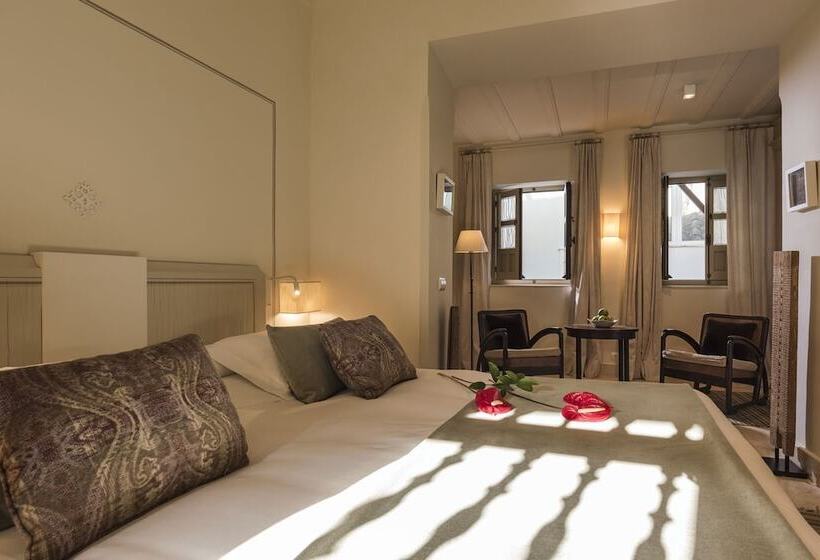 Pokój Deluxe, Balcon De Cordoba