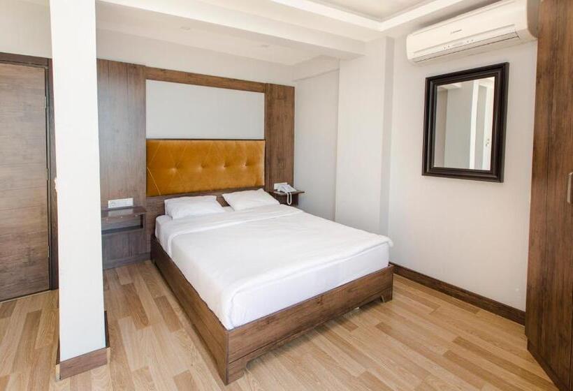 Suite with Terrace, Bucoleon By Cheers