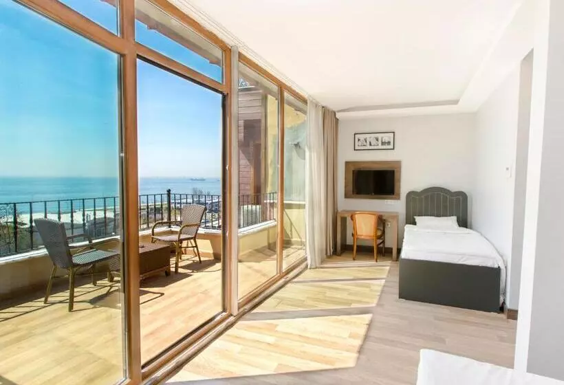 Suite with Terrace, Bucoleon By Cheers