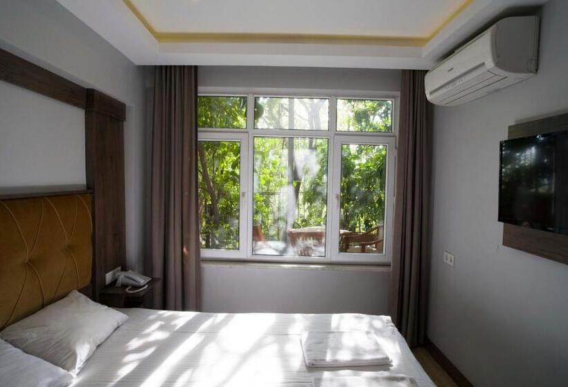 Standart Oda, Bucoleon By Cheers