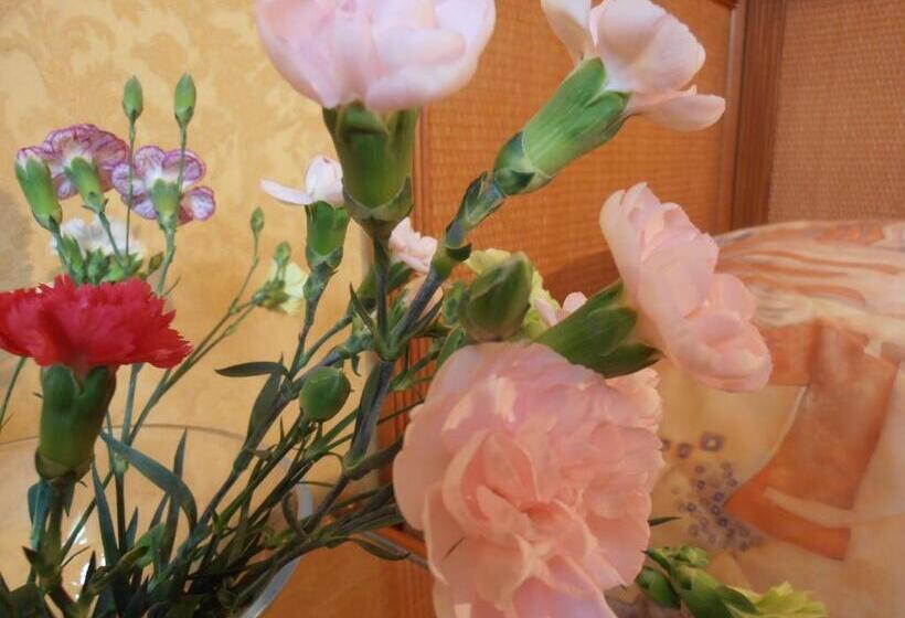 חדר סטנדרט לשלושה, Calisia