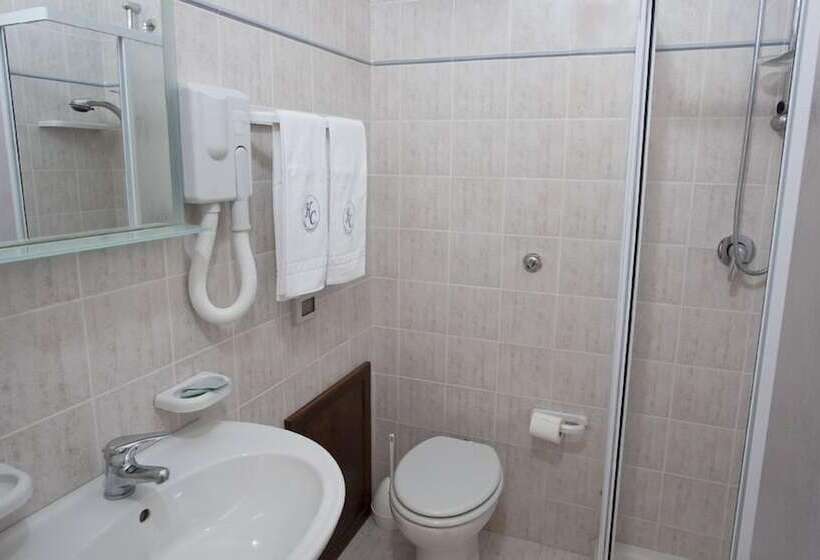 标准单人间, Columbia