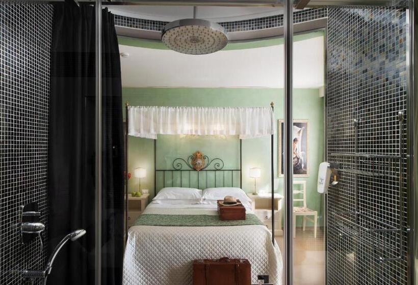 جناح جونيور, Corsignano