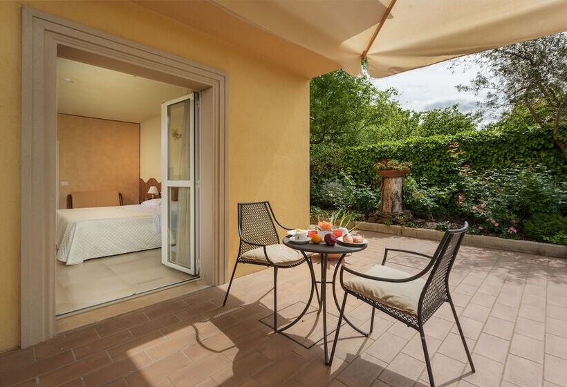 غرفة سوبيريور, Corsignano