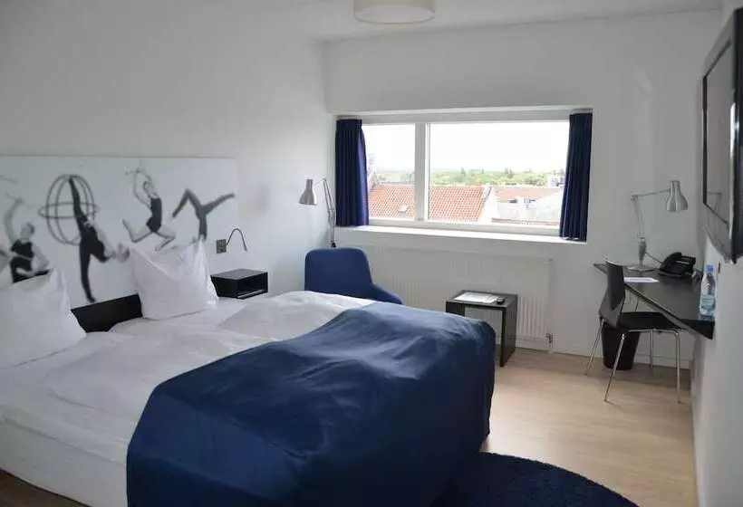 اتاق استاندارد سه نفره, Dgi Huset Herning