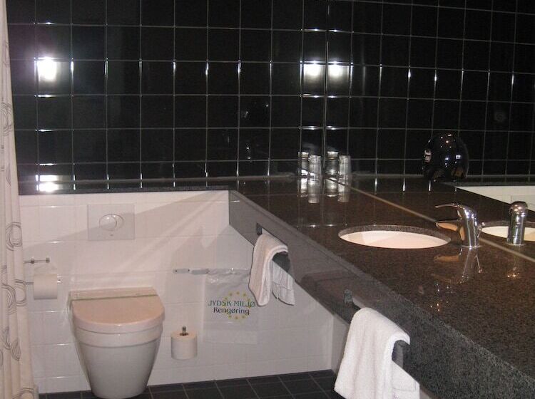 家庭间, Dgi Huset Herning