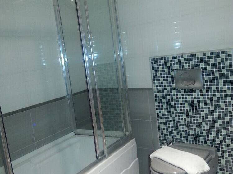 スタンダードトリプルルーム, Galata Palace