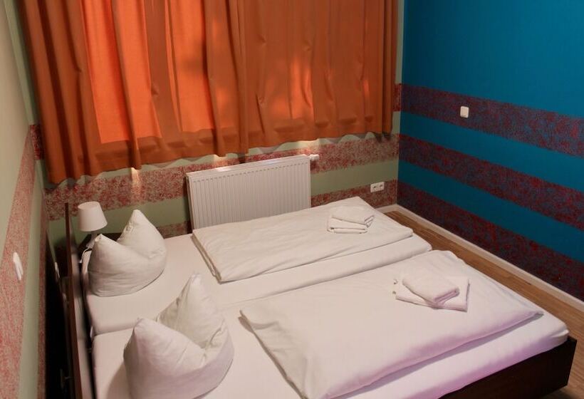 اتاق استاندارد با سرویس بهداشتی مشترک, Holi City Apart Hotel Berlin