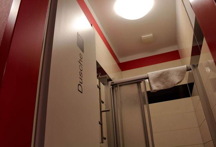 اتاق استاندارد چهارنفره با سرویس بهداشتی مشترک, Holi City Apart Hotel Berlin