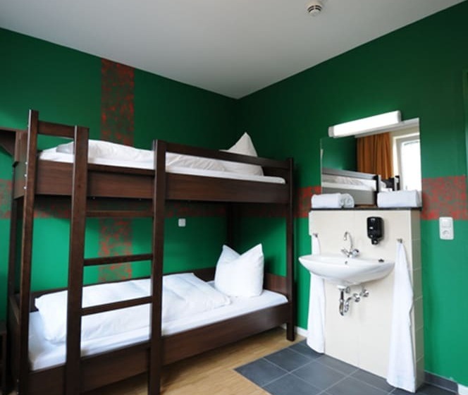 اتاق استاندارد چهارنفره با سرویس بهداشتی مشترک, Holi City Apart Hotel Berlin