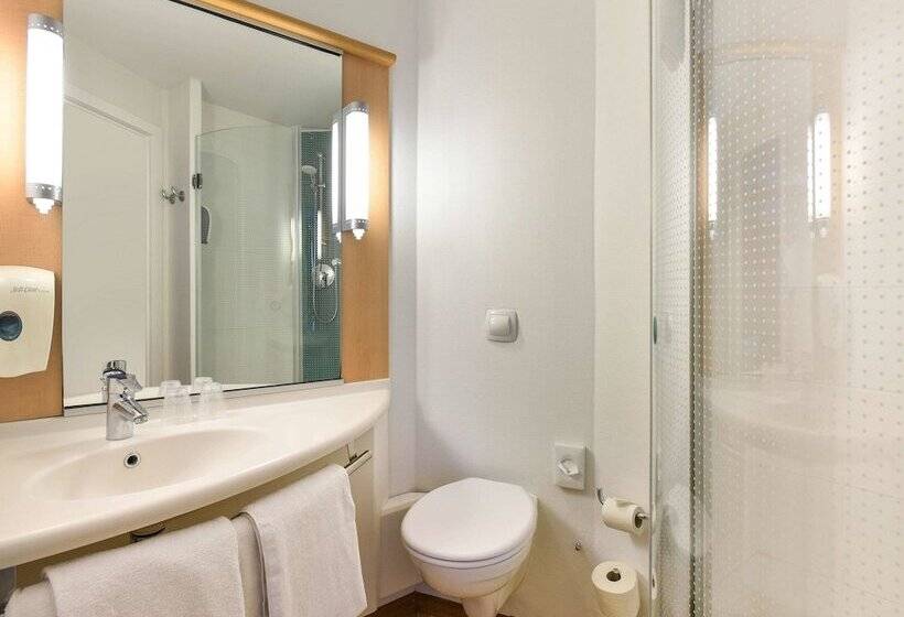 חדר סטנדרט, Ibis Kortrijk Centrum