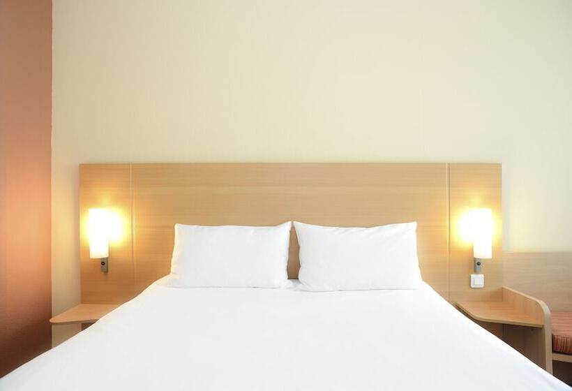 חדר משפחתי, Ibis Kortrijk Centrum