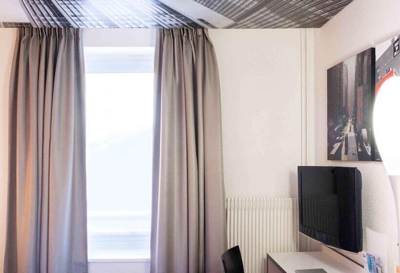 スタンダードルーム, Ibis Styles Strasbourg Centre Gare