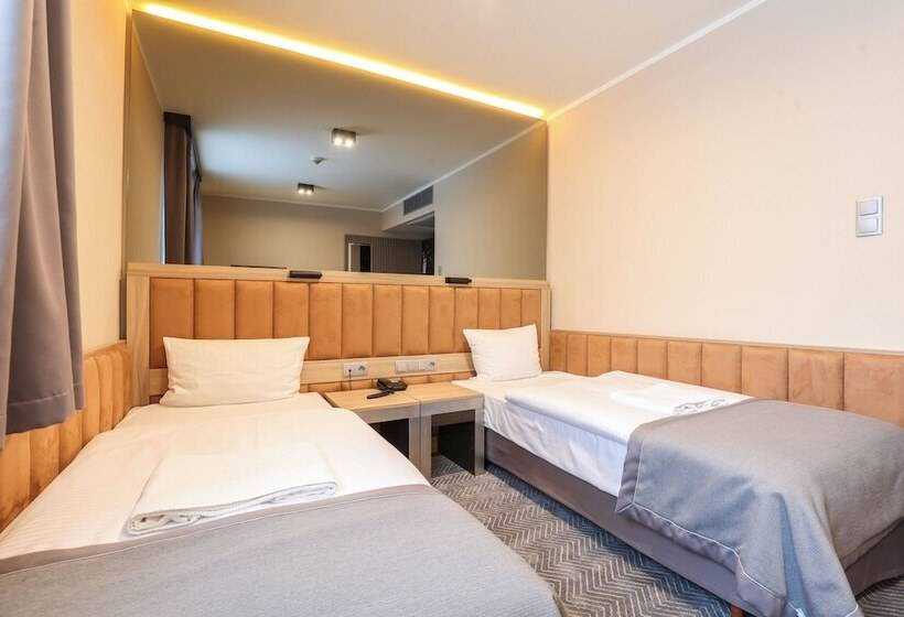 اتاق کلاسیک, Ilonn