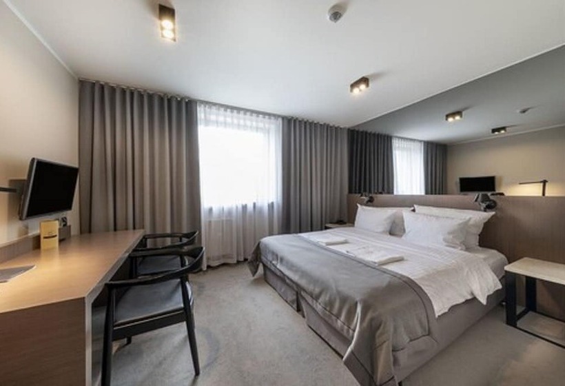 آپارتمان 1 خوابه, Ilonn