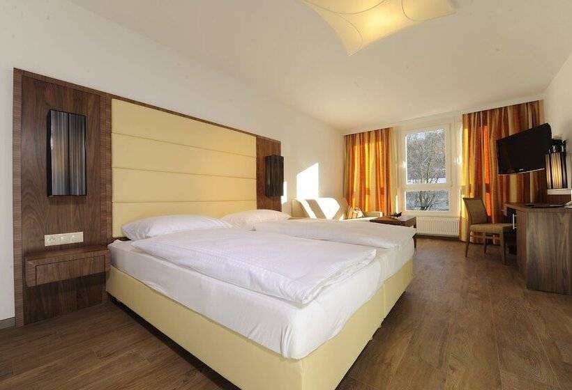 Quarto Estandar, Kapeller Innsbruck