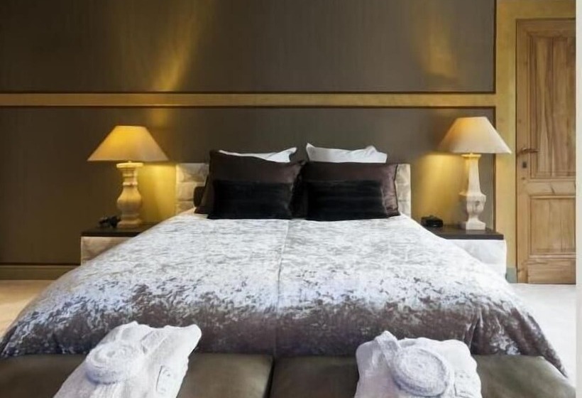 غرفة إدارية مطلة على الحديقة, Le Tissu Résidence