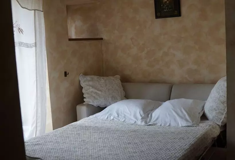 Superior-huone, Manoir Des Douets Fleuris