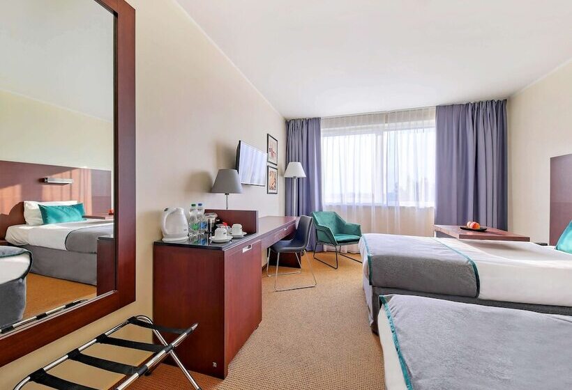 Классический Номер, Mercure Warszawa Airport