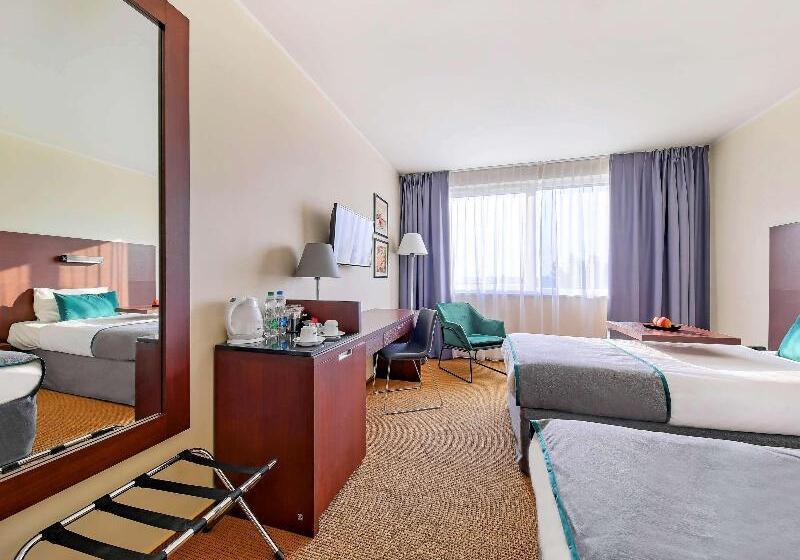 Классический Номер, Mercure Warszawa Airport